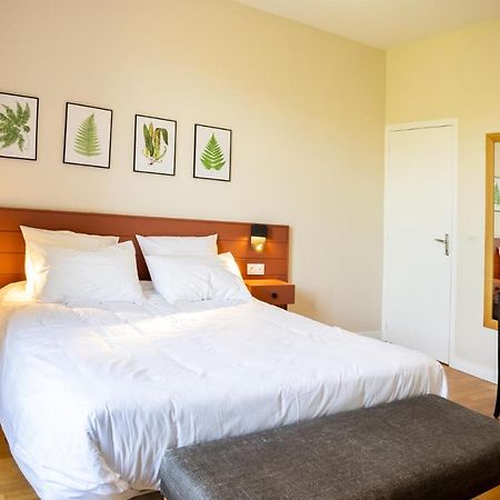 Bel Appartement, Bien Equipe Et Confortable Dans Le Centre Historique Fougères Buitenkant foto