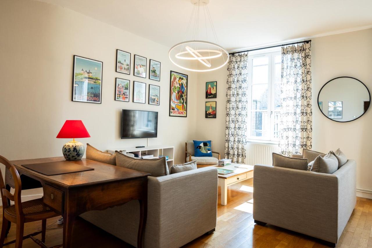 Bel Appartement, Bien Equipe Et Confortable Dans Le Centre Historique Fougères Buitenkant foto