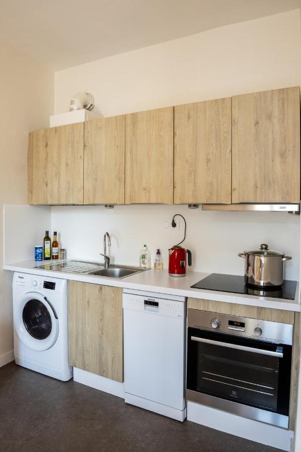 Bel Appartement, Bien Equipe Et Confortable Dans Le Centre Historique Fougères Buitenkant foto